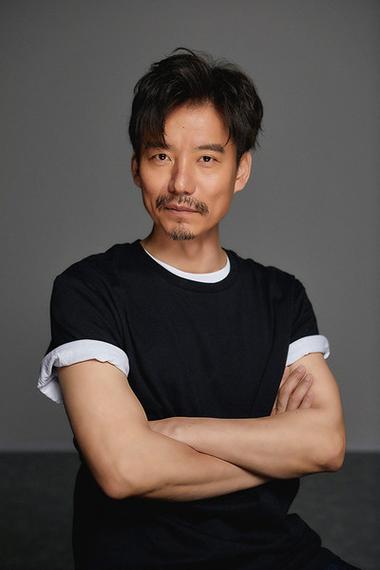 重生红警都市：从平凡小人物到掌控全局的幕后大佬