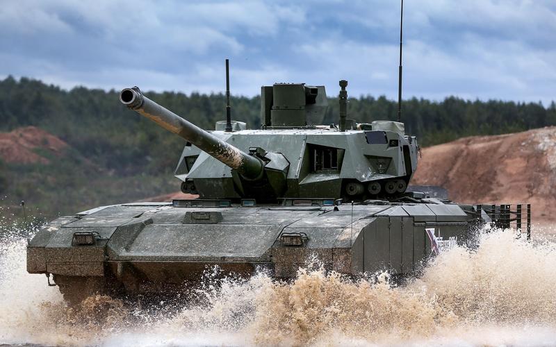 红警T14坦克深度解析：性能与战术运用