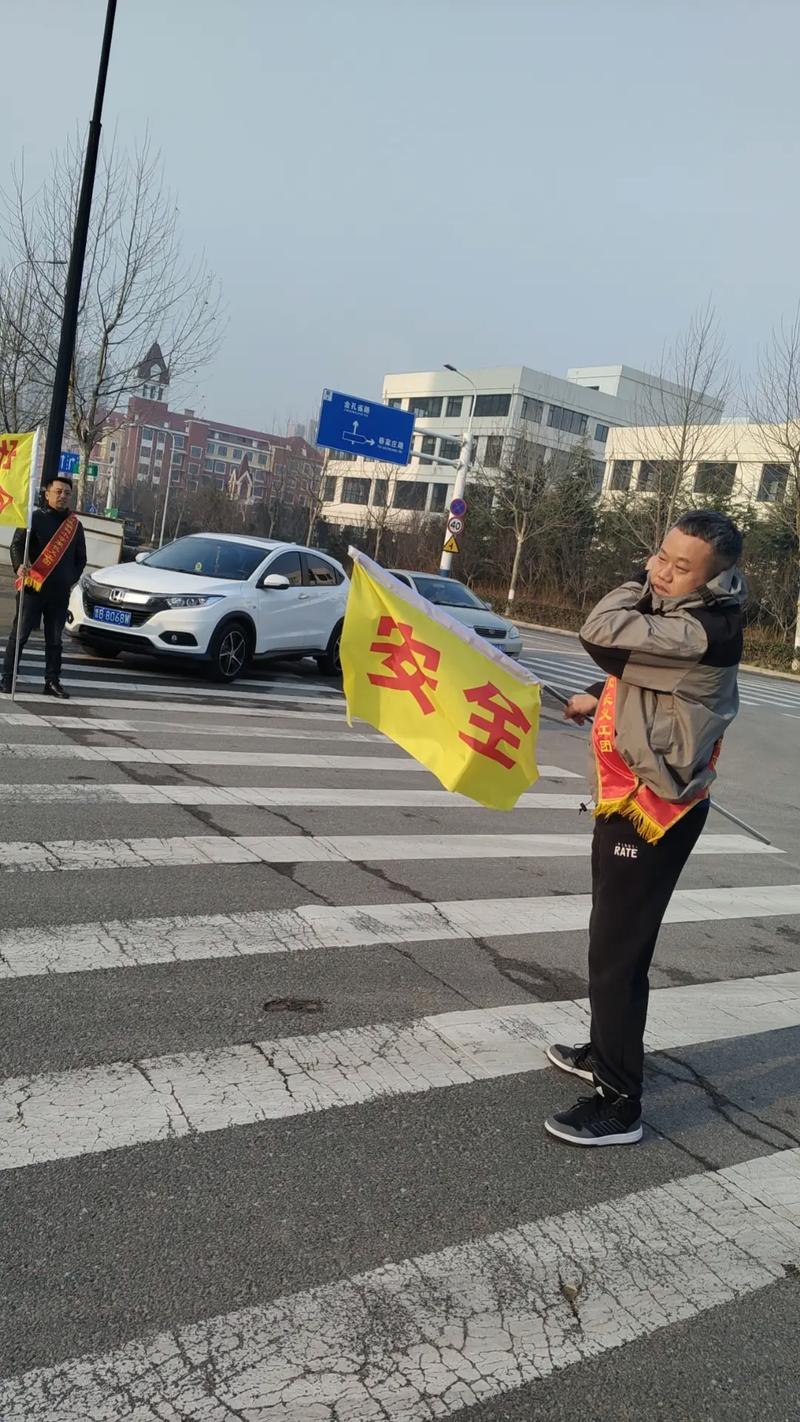 本溪警方郁双红：用警务技能守护孩子们的安全