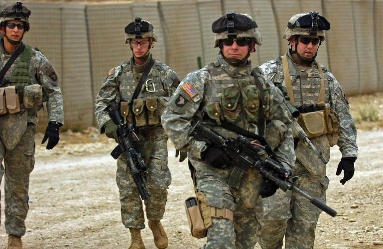 红警苍穹战机深度解析：性能、价格及作战技巧