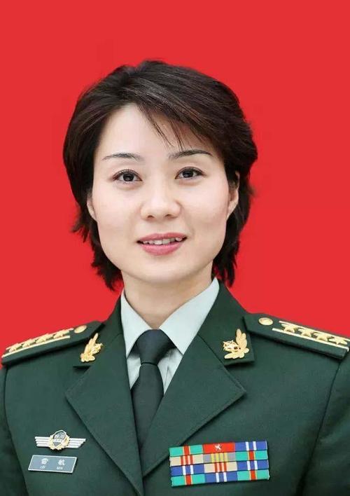 最美红警女军官评选：谁是你的梦中女神？