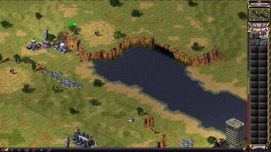 红警游戏里遇上麻烦？没有救援也能轻松通关！