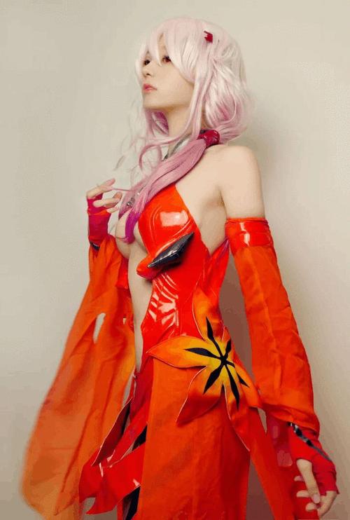 红警官服COS服饰推荐，哪款最还原游戏角色？