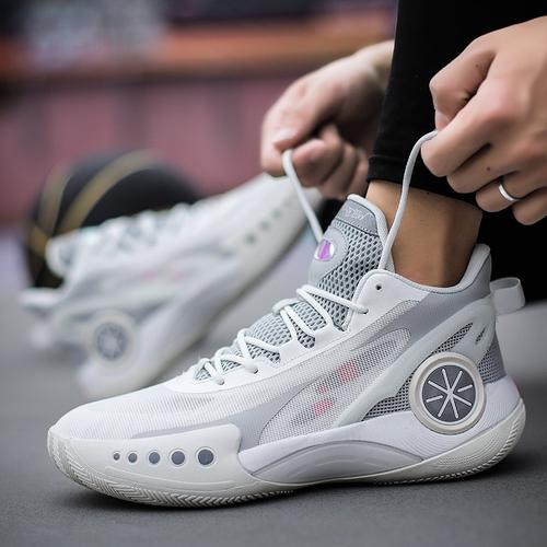 韦德红警球鞋真假辨别：教你轻松避免踩坑