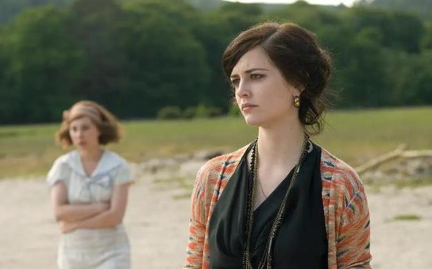 红警2伊娃：深度解析伊娃少尉的背景故事