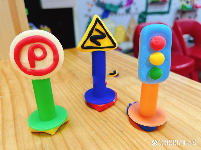 儿童益智手工：红警主题橡皮泥创意玩法