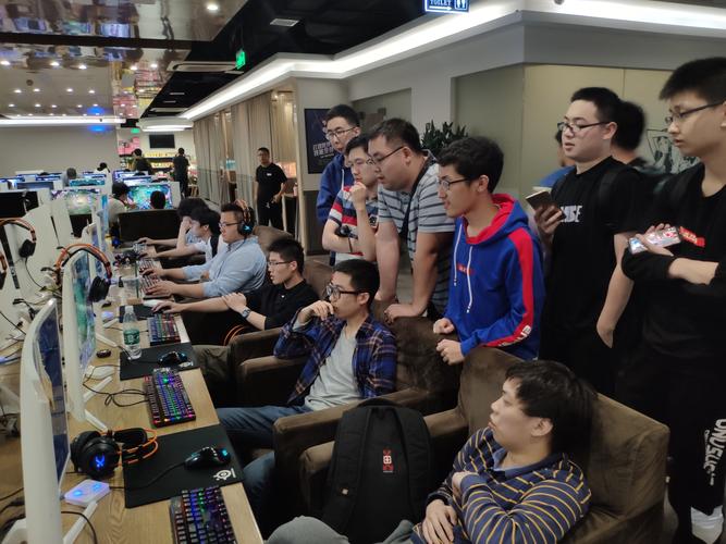 大斌哥红警：高手对决，精彩瞬间不容错过！