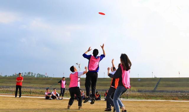 红警剧乐福：警营娱乐新方式，增强团队凝聚力