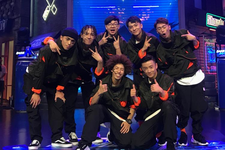 大斌哥红警：高手对决，精彩瞬间不容错过！