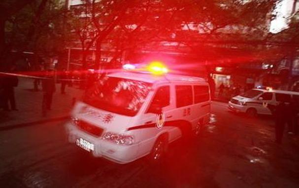 警灯颜色大揭秘：黄蓝红警灯分别用于哪些车辆？