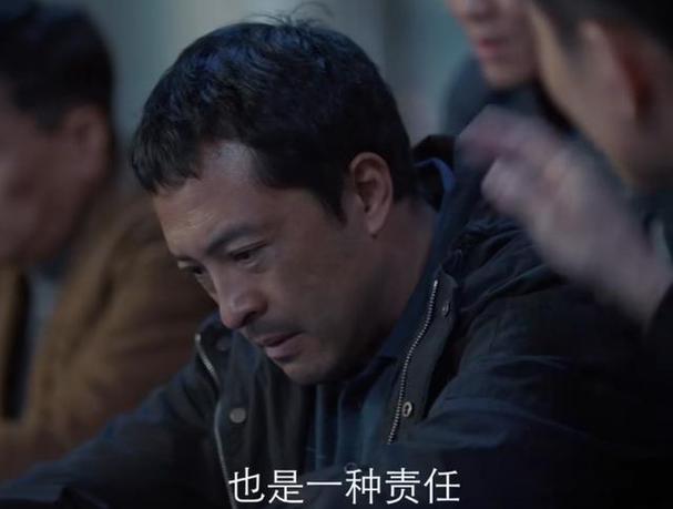 警爸成网红后：家庭生活与职业身份的矛盾与挑战