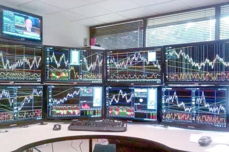 微信红警最强布阵方案：步步为营稳操胜券的策略